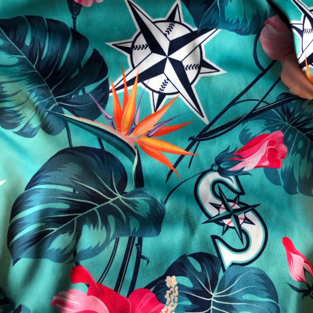 Tropical Floral Men's Casual Button Down Shirt